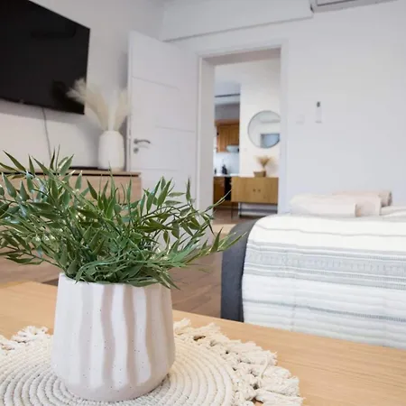 Deluxhome Apartment