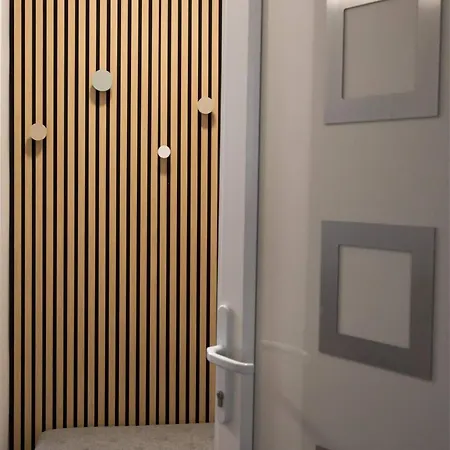 Deluxhome Apartament *